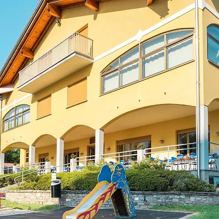 Camping Solarium 242s